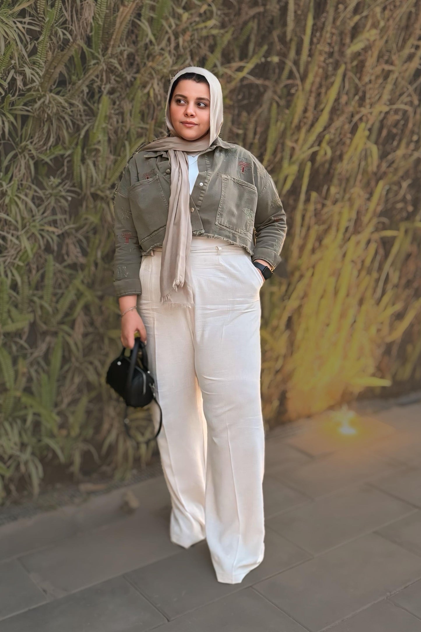 Blended Linen Wide-Leg Trouser in Beige